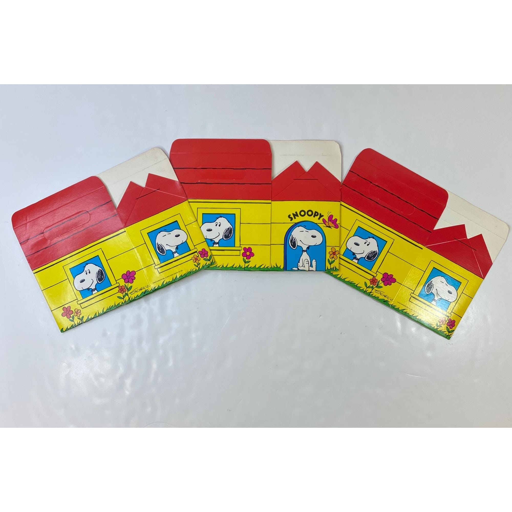 Snoopy house toy - Etsy 日本