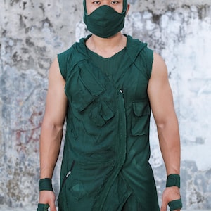Shinen Cardigan in Emerald Green | Jedi Streetwear | Ninja Techwear | Techwear Style | Cyberpunk Outfit | Goth Techwear| Minimalist Techwear
