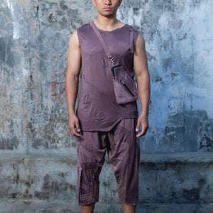 Mauve Capri Pants: Unisex Techwear with 8 Pockets