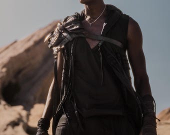 Schwarzer Ärmelloser Hoodie: Wendebambus-Cardigan, Post-Apocalyptische Ninja-Weste