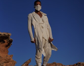 Weiße VARANO Robe - Burning Man Wüstenstil Nomaden Robe mit langen Ärmeln, Musik Festival Kleidung, Ninja, Apocalyptic, Shamanic Rave Outfit Männer