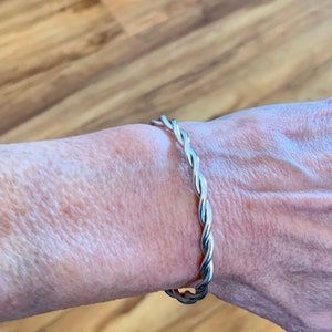 Sterling silver cuff bracelet, twisted cuff bracelet, stackable silver bracelet, stackable cuff, simple bracelet, silver bracelet, boho chic afbeelding 5