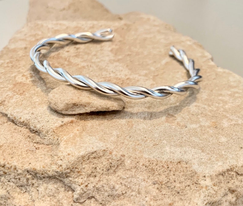 Sterling silver cuff bracelet, twisted cuff bracelet, stackable silver bracelet, stackable cuff, simple bracelet, silver bracelet, boho chic afbeelding 3