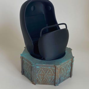 Haunted Mansion Buggy Telefonständer - 3D Gedruckter Disney-inspirierter Halter für den gruseligen Schreibtisch- oder Regalständer