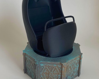 Haunted Mansion Doom Buggy Phone Stand – 3D Printed Disney-Inspired Holder for Spooky Desk or Shelf Display