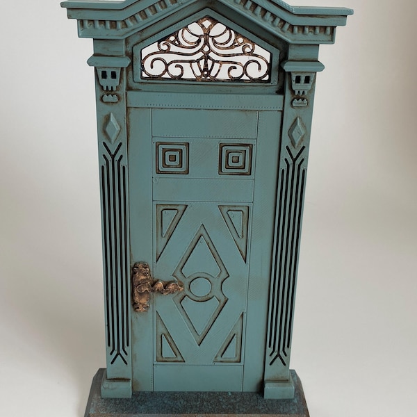 Haunted Mansion Door Statue – 3D Printed Disney Gothic Prop Decor