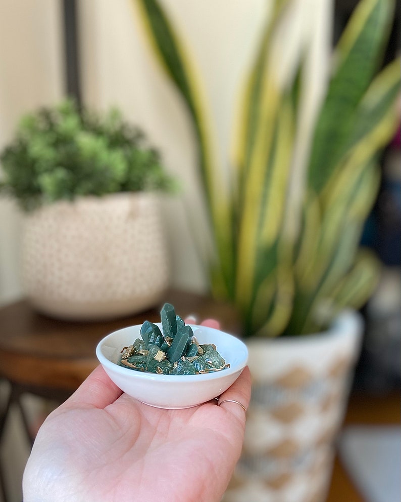 Small Resin Crystal Geode Ceramic White Ring Dish image 8