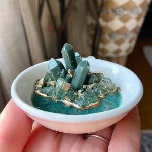 Small Resin Crystal Geode Ceramic White Ring Dish image 7