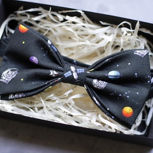 Space Print Bow tie, Black bow tie, Wedding bow tie, Cosmos print, Personalised, Bow Tie for man, Birthday gift, Dog bow tie