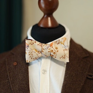 Beige-brown two sides Animal print Bow Tie, wedding bow tie, groom bow tie, brown bow tie, gift idea, mens bow tie