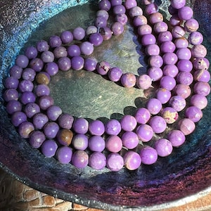 Purple natural Phosphosiderite Round beads / Rare Gemstone Beads 4.5mm approx beads