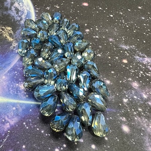 Perles en cristal magique bleu foncé en forme de larme à facettes 14 mm / Perles de cristal / Drop Beads / Perles en forme de larme de cristal bleu AB / 2 perles