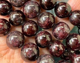 Garnet Gemstone Round  Beads / Natural Garnet Beads / Deep Shiny  Burgundy red 10mm or 12mm