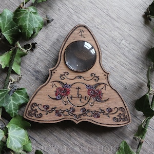 Sigil of Lilith ouija planchette, engraved varnished and painted wood for spiritualism occult arts spirit board halloween witchcraft decor