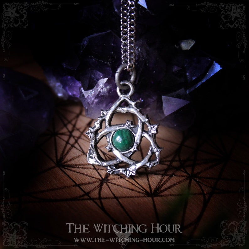 Celtic triquetra pendant with amethyst, labradorite or rainbow moonstone, celtic trinity knot necklace, esoteric jewelry Malachite