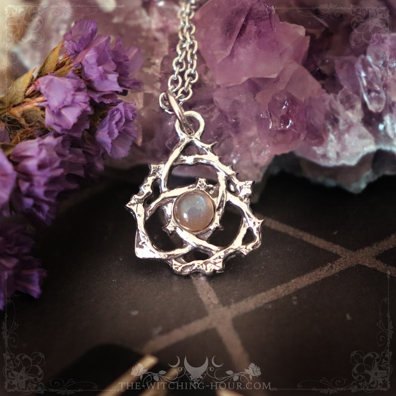Celtic triquetra pendant with amethyst, labradorite or rainbow moonstone, celtic trinity knot necklace, esoteric jewelry Labradorite