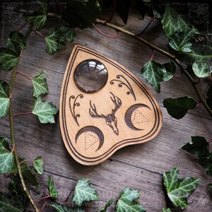 Wooden ouija planchette, engraved with a deer and sacred geometry, planchette for spiritualism, occult decor, witchcraft, esoteric tool