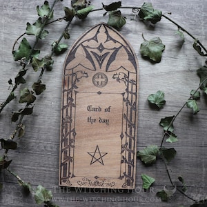 Tablero de adivinación gótico para tarot y oráculo carta del día, tablero de dibujo adivinatorio arco gótico y pentagrama