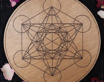 Metatron cube made from wood, engraved and varnished, altar ornament for purification, sacred geometry