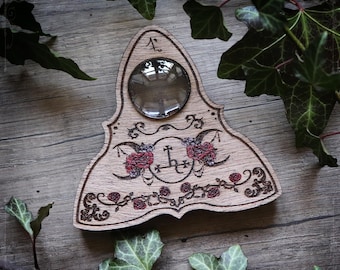 Sigil of Lilith ouija planchette, engraved varnished and painted wood for spiritualism occult arts spirit board halloween witchcraft decor