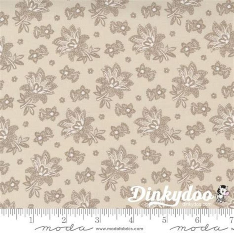 Cranberries Cream 34 Piece Fat Quarter Bundle by Three Sisters Etsy