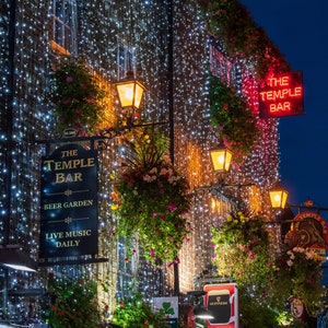 Temple Bar Dublin Ireland Art Print Wall Decor