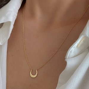 Horse Shoe Necklace 14K Solid Gold Lucky Horseshoe Pendant Good Luck Charm Necklace, Adjustable  Twisted Rope Chain