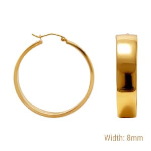 Simple yet sophisticated, these 14K solid gold hoop earrings add a touch of effortless elegance to any look. Made from real gold, they’re lightweight and timeless — perfect for everyday wear or special moments.