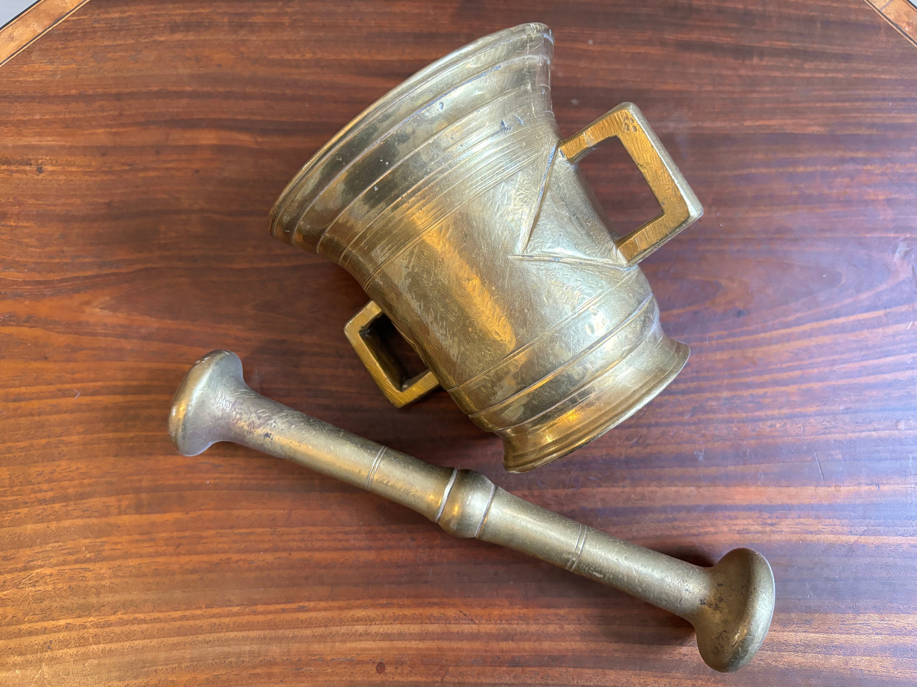 Antique 18th C Brass Mortar and Pestle: Incised Apothecary  display picture 1