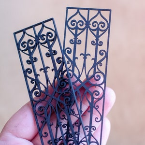 Handmade Miniature Faux Wrought Iron Trellis: Fairy Garden Decoration (Set of 2)