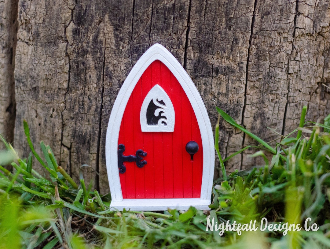 Handmade Miniature Fairy Door, Red Fairy Garden Accessory Door - Etsy