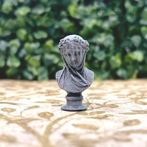 Veiled lady bust - Etsy 日本