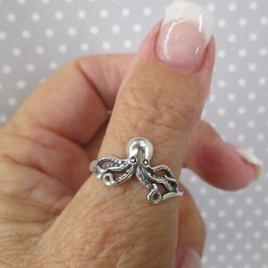OCTOPUS Ring>Sterling Silver Octopus Ring,Octopi,925 Octopus ring,Tentacles,Octopus Arms,Silver Octopus ring,Sterling Silver Ring,925
