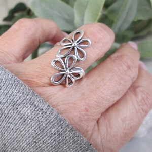 Sterling Silver Double FLOWER Ring>925 Sterling Flower ring,Flower ring,Bohemian Flower ring,Flowers,Birthday,Non Tarnish,Gift for Her,Love