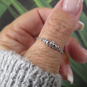 Sterling Claddagh Ring,Tiny Celtic Irish Claddagh Ring,Sterling Claddagh,925 Dainty Claddagh Ring,Sterling Silver Love Ring,Friendship Ring