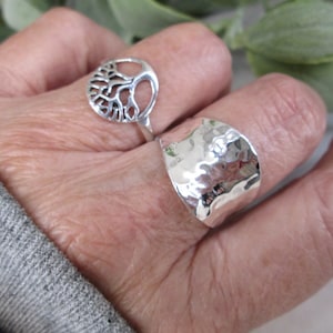 Wide Silver HAMMERED Band&gt;Sterling Hammered Ring,925 wide ring,Thumb Ring,Wide Band,Woman&#39;s Statement Ring,925 sterling ring,Non Tarnish