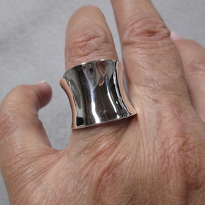 Wide Sterling Band Ring&gt;925 Silver Wide Concave Band,Sterling Ring,Thick ring,Bohemian,Boho Chic,Women&#39;s Statement Ring,Bali,Cigar band
