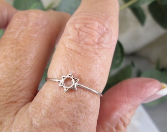 Tiny Sterling Star of David Ring>925 Sterling Jewish Star Ring,Star of David,Dainty Star of David,Minimalist ring,Religious,Jewish,925 Ring
