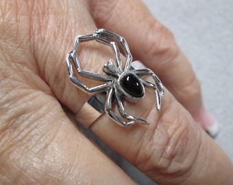 Sterling Silver SPIDER Ring with Black ONYX Stone>925 Sterling Spider ring,Spider ring,Crawling Arachnoid ring>Silver Spider ring,Onyx ring