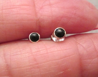 Tiny 925 Solid Sterling Silver BLACK ONYX Stud Earrings>925 Studs,925 earrings,Black Dot studs,Tiny Onyx studs,UNISEX earrings,925 onyx Stud