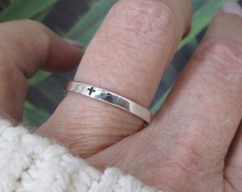 Sterling Silver CROSS Ring>Tiny Cross ring,925 Cross,Religious,Protection,Minimalist Cross,Mini Cross,Cross ring,Wedding Band,Cross band