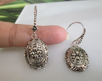 Elegant Sterling Silver Filigree Victorian Oval Drop Earrings>925 Sterling Drop Earrings,Vintage Silver Earrings,Silver Dangles,Floral