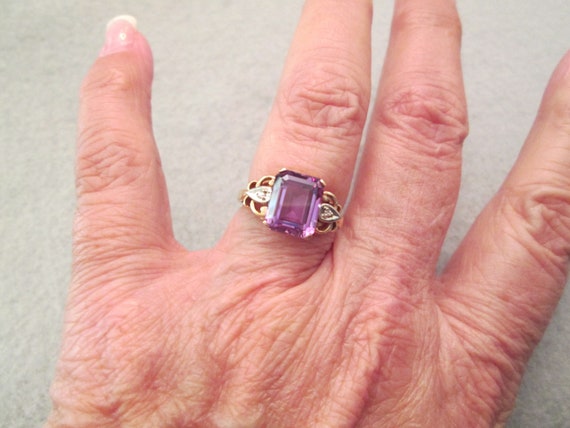 Solid 10kt.Gold Amethyst and Diamond Ring>Amethys… - image 1