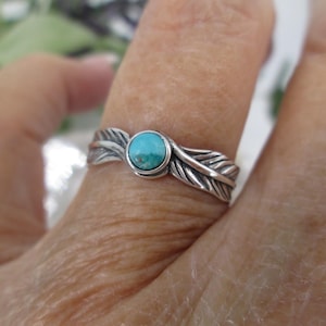 Anneau turquoise &gt; Anneau feuille de prière indigène en argent sterling, jonc turquoise véritable, jonc turquoise 925, jonc turquoise design sud-ouest