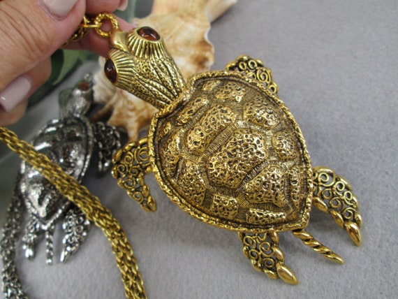 TURTLE Necklace>Movable Gold or Silver Turtle Necklace,Terrapin necklace,Chunky Necklace,Gold Turtle Necklace,Silver Turtle Necklace