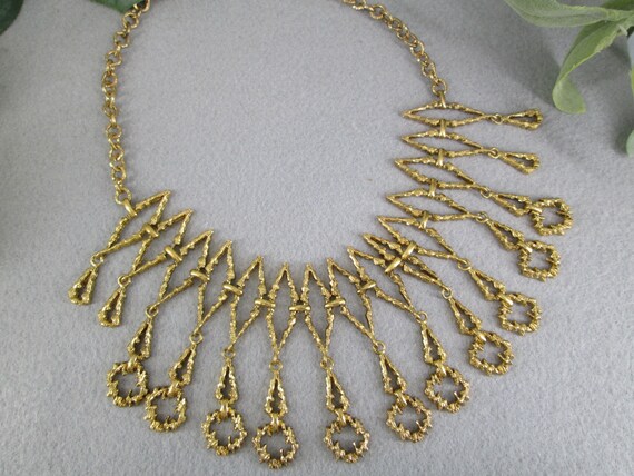 Fabulous Egyptian BIB Necklace with Dangles>Choic… - image 6