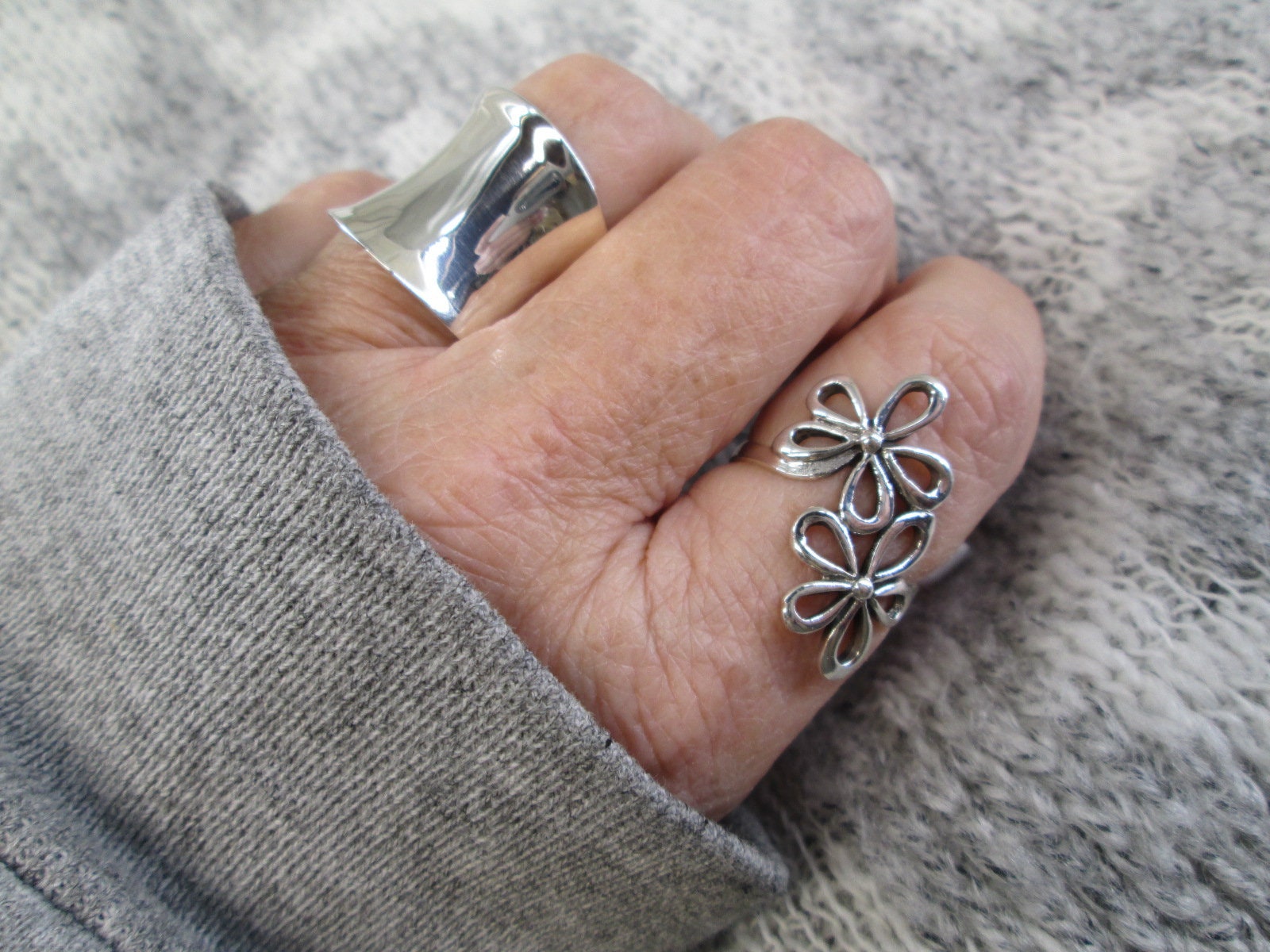 Sterling Silver Double FLOWER Ring>925 Sterling Flower Ring Sterling Silver Double FLOWER Ring>925 Sterling Flower Ring