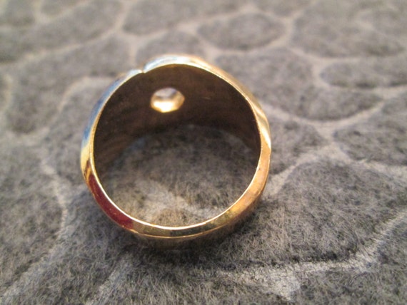 Mens 9ct Gold Ring Double CZ Centre and Brickwork Shoulders
