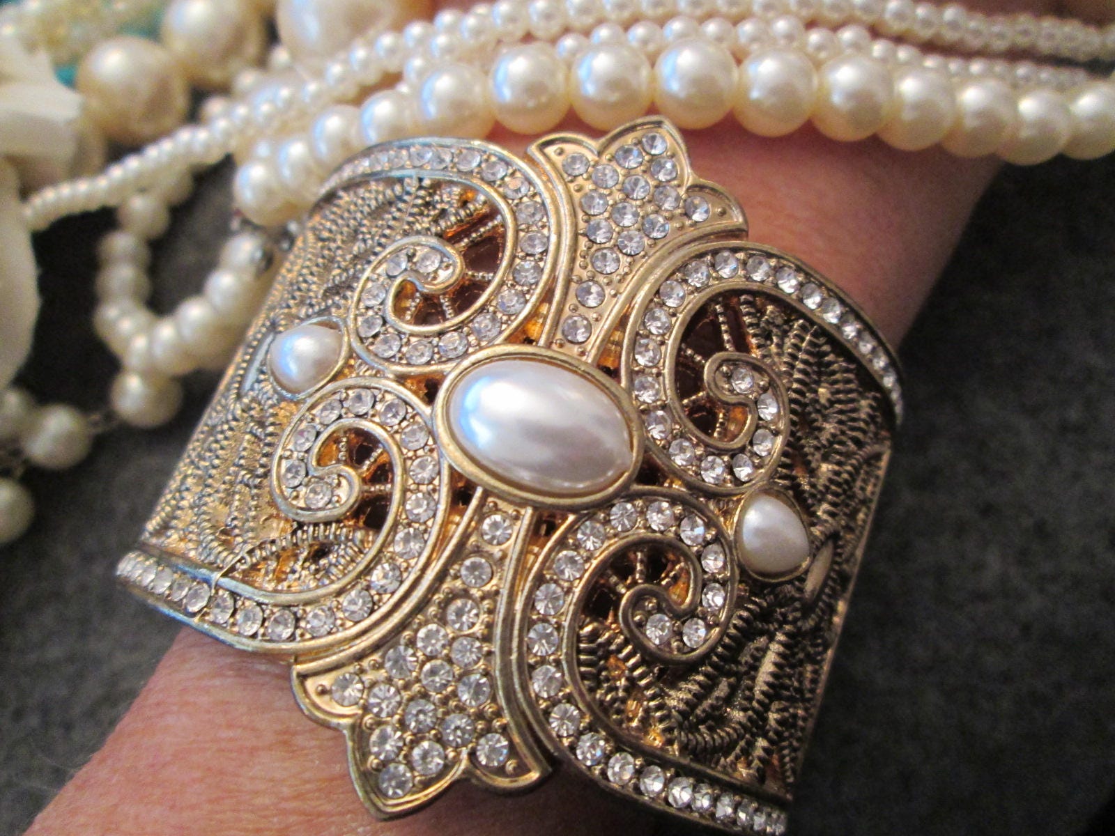ブレスレット wing bling 14k Dora Daisy Pearl Bracelet 14k Real Gold Daisy Bracelet, Gold Chain Bracelet, Gold