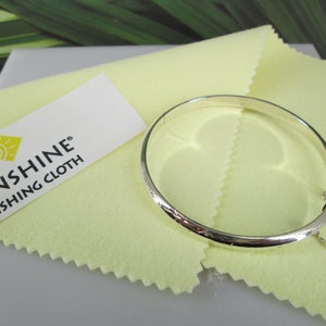 LARGE Sunshine Polishing Cloth for Jewelry for only 3.99 &gt; 7 1/2 inches X 5 inches&gt;Jewelry Polishing Cloth&gt;Silver and Gold Polishing Cloth
